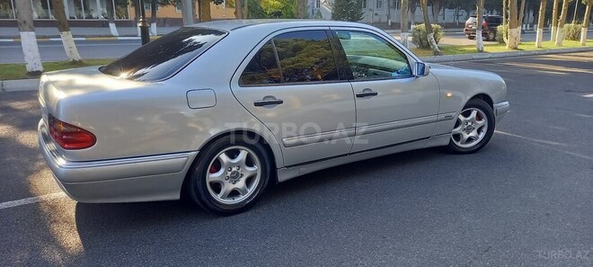 Mercedes E 240 1999, 214,745 km - 2.4 l - Sumqayıt