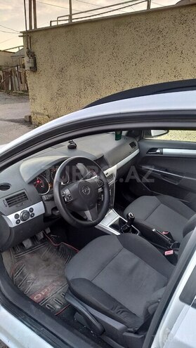 Opel Astra 2006, 242,000 km - 1.3 l - Bakı