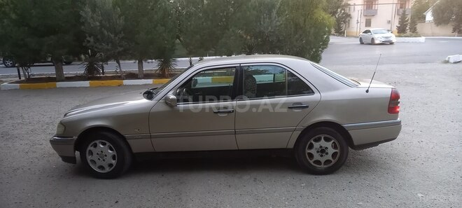 Mercedes C 220 1994, 235,632 km - 2.2 l - Sumqayıt
