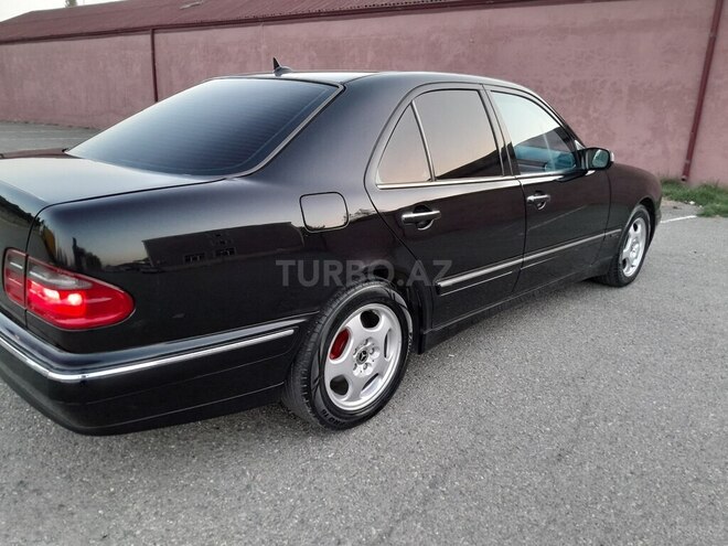 Mercedes E 280 2001, 218,357 km - 2.8 л - Gəncə
