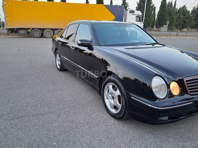 Mercedes E 280 2001, 218,357 km - 2.8 л - Gəncə