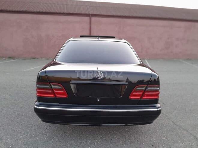 Mercedes E 280 2001, 218,357 km - 2.8 л - Gəncə