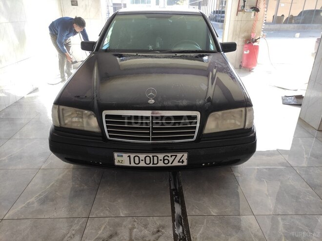 Mercedes C 200 1995, 260,000 km - 2.0 л - Bakı