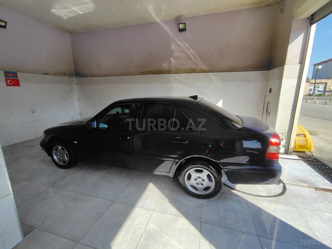 Mercedes C 200 1995, 260,000 km - 2.0 л - Bakı
