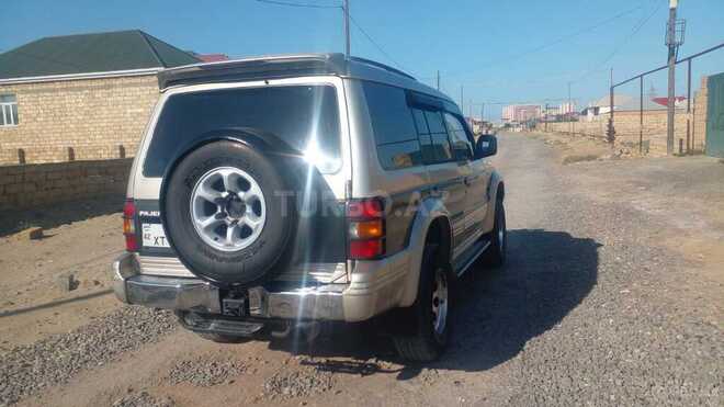 Mitsubishi Pajero 1993, 10,000 km - 2.5 л - Sumqayıt