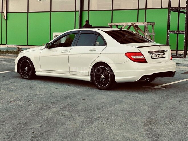 Mercedes C 300 2012, 210,000 km - 3.0 l - Bakı