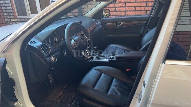 Mercedes C 300 2012, 210,000 km - 3.0 l - Bakı