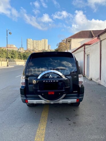 Mitsubishi Pajero 2008, 182,000 km - 3.0 l - Bakı
