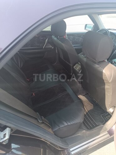Mercedes E 240 1998, 255,555 km - 2.4 l - Bakı