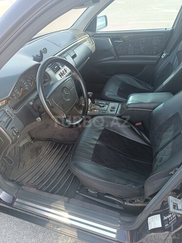 Mercedes E 240 1998, 255,555 km - 2.4 l - Bakı