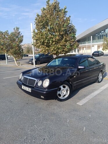 Mercedes E 240 1998, 255,555 km - 2.4 l - Bakı
