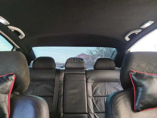 Volkswagen Passat 2003, 170,000 km - 1.8 л - Salyan