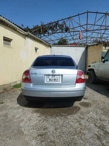 Volkswagen Passat 2003, 170,000 km - 1.8 л - Salyan
