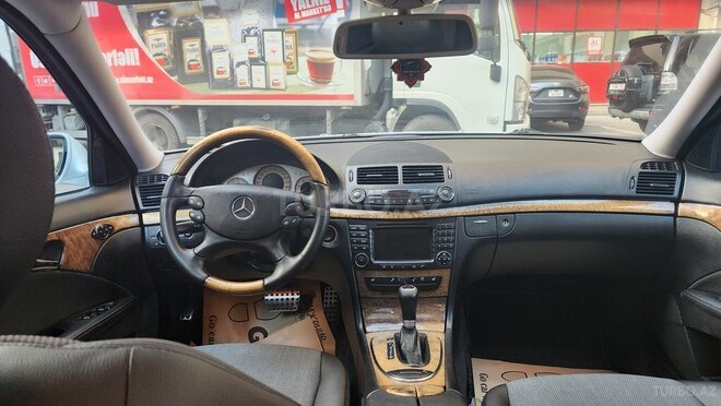 Mercedes E 320 2006, 393,000 km - 3.0 l - Bakı