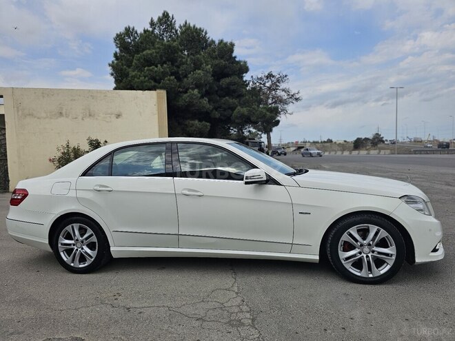 Mercedes E 220 2009, 335,976 km - 2.2 l - Xırdalan