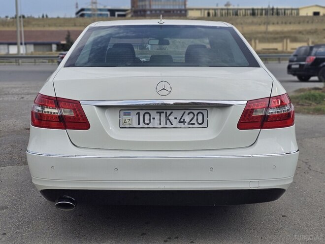 Mercedes E 220 2009, 335,976 km - 2.2 l - Xırdalan