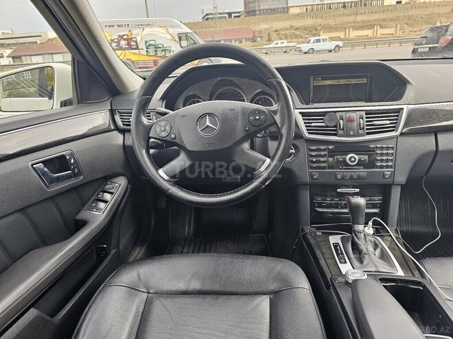 Mercedes E 220 2009, 335,976 km - 2.2 l - Xırdalan
