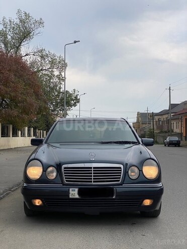 Mercedes E 280 1997, 380,000 km - 2.8 l - Quba