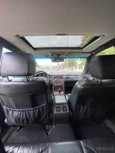 Mercedes E 280 1997, 380,000 km - 2.8 l - Quba