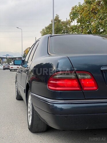 Mercedes E 280 1997, 380,000 km - 2.8 l - Quba