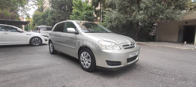 Toyota Corolla 2006, 285,000 km - 1.4 l - Bakı