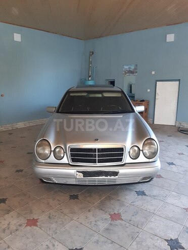 Mercedes E 220 1998, 578,000 km - 2.2 l - Ağstafa