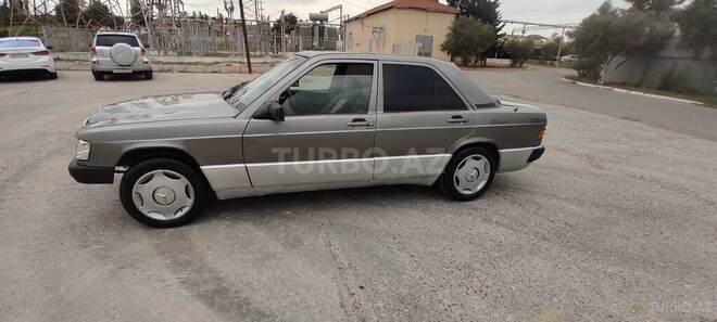 Mercedes 190 1990, 301,000 km - 2.0 л - Bakı
