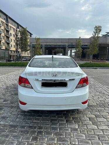 Hyundai Accent 2013, 181,000 km - 1.6 л - Bakı