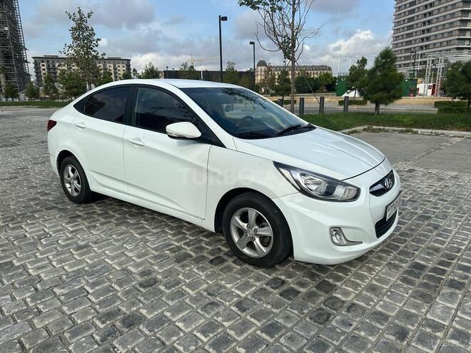 Hyundai Accent 2013, 181,000 km - 1.6 л - Bakı