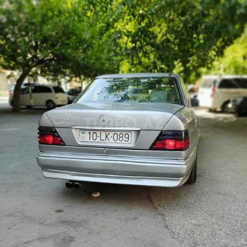 Mercedes E 250 1992, 380,800 km - 2.5 l - Bakı