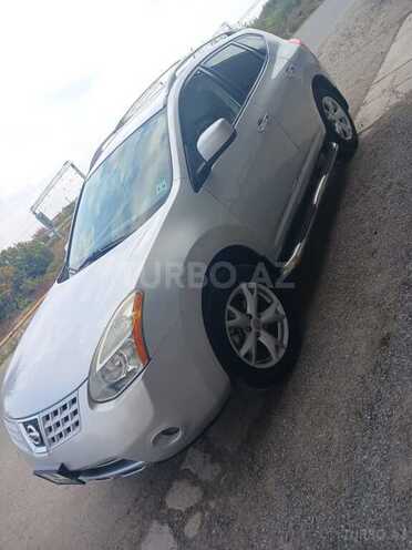 Nissan Rogue 2009, 200,000 km - 2.5 л - Saatlı