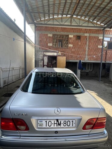 Mercedes E 240 1998, 315,000 km - 2.4 л - Bakı