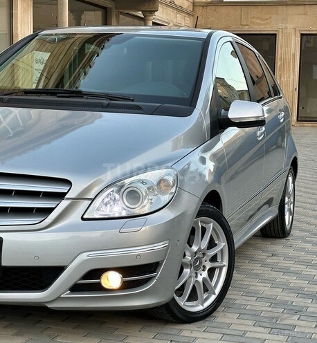 Mercedes B 180 2008, 94,000 km - 1.7 l - Bakı