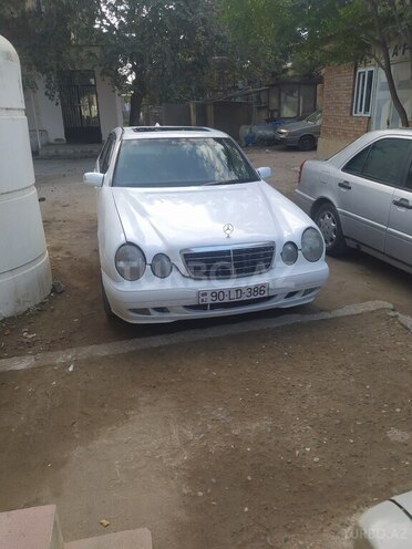 Mercedes E 220 1998, 628,000 km - 2.2 l - Bakı