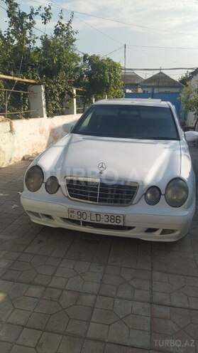 Mercedes E 220 1998, 628,000 km - 2.2 l - Bakı