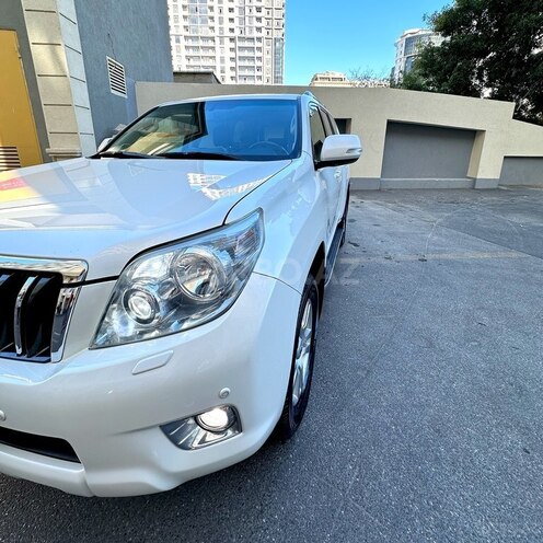 Toyota Prado 2013, 196,000 km - 4.0 l - Bakı