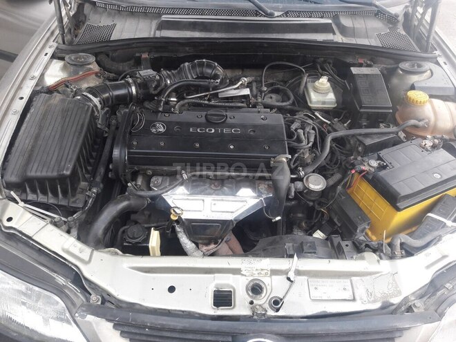 Opel Vectra 1997, 256,322 km - 2.0 l - Bakı