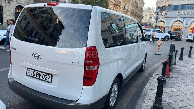 Hyundai H-1 2015, 160,000 km - 2.5 l - Bakı