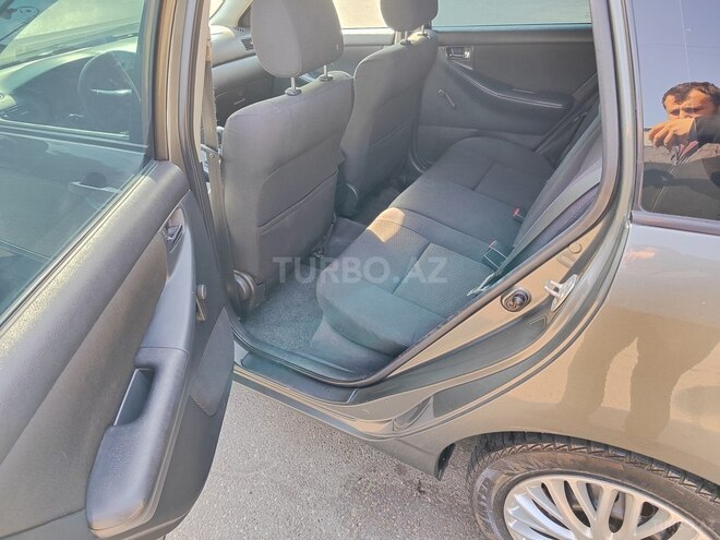 Toyota Corolla 2006, 250,000 km - 1.4 л - Bakı