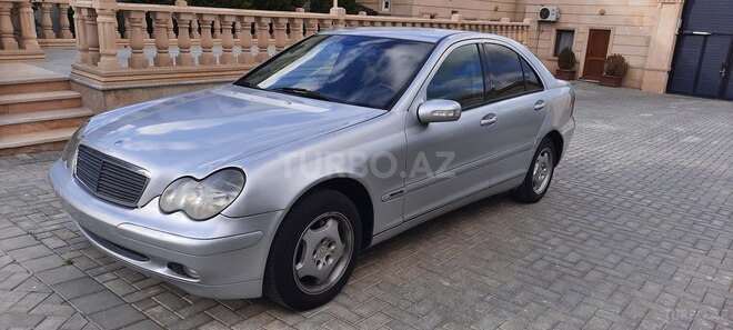 Mercedes C 200 2002, 300,000 km - 2.0 л - Bakı