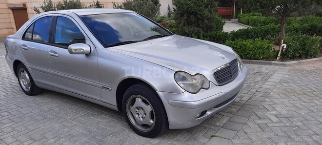 Mercedes C 200 2002, 300,000 km - 2.0 л - Bakı