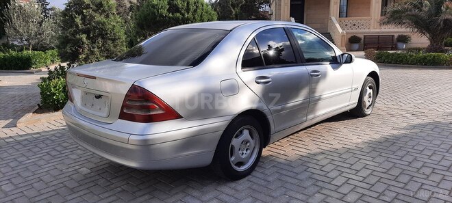 Mercedes C 200 2002, 300,000 km - 2.0 л - Bakı