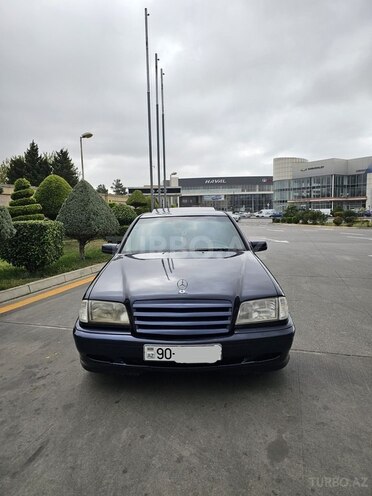 Mercedes E 200 1995, 380,000 km - 2.0 л - Bakı