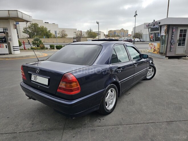 Mercedes E 200 1995, 380,000 km - 2.0 л - Bakı