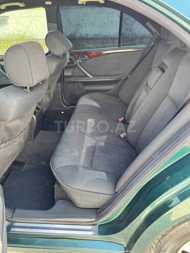 Mercedes E 270 2000, 390,000 km - 2.7 л - Sumqayıt