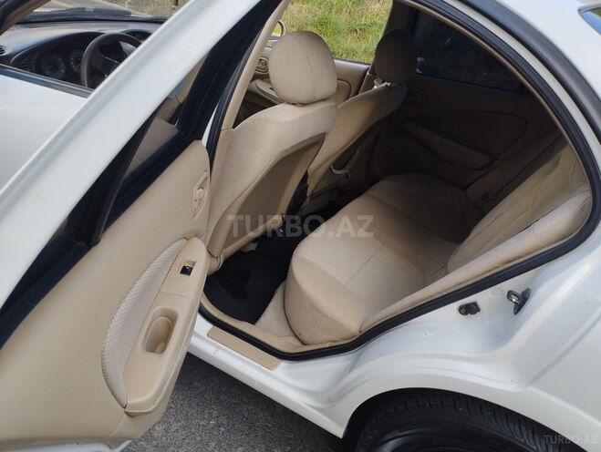 Nissan Sunny 2007, 320,000 km - 1.6 л - Bakı