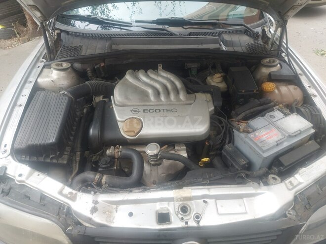 Opel Vectra 1997, 290,000 km - 1.6 l - Sumqayıt