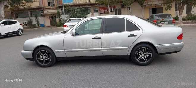 Mercedes E 240 1998, 289,000 km - 2.4 l - Bakı