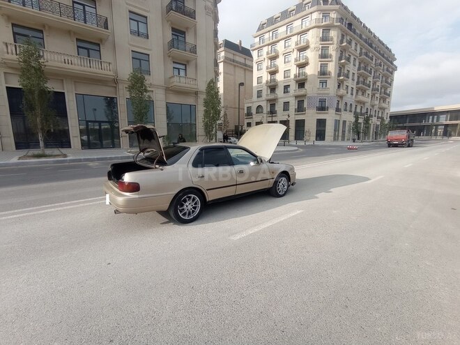 Toyota Camry 1996, 385,000 km - 2.2 l - Bakı