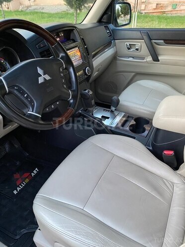 Mitsubishi Pajero 2010, 168,000 km - 3.5 l - Bakı